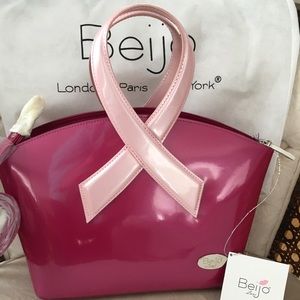 Beijo “Pinky Promise” Breast Cancer Bag